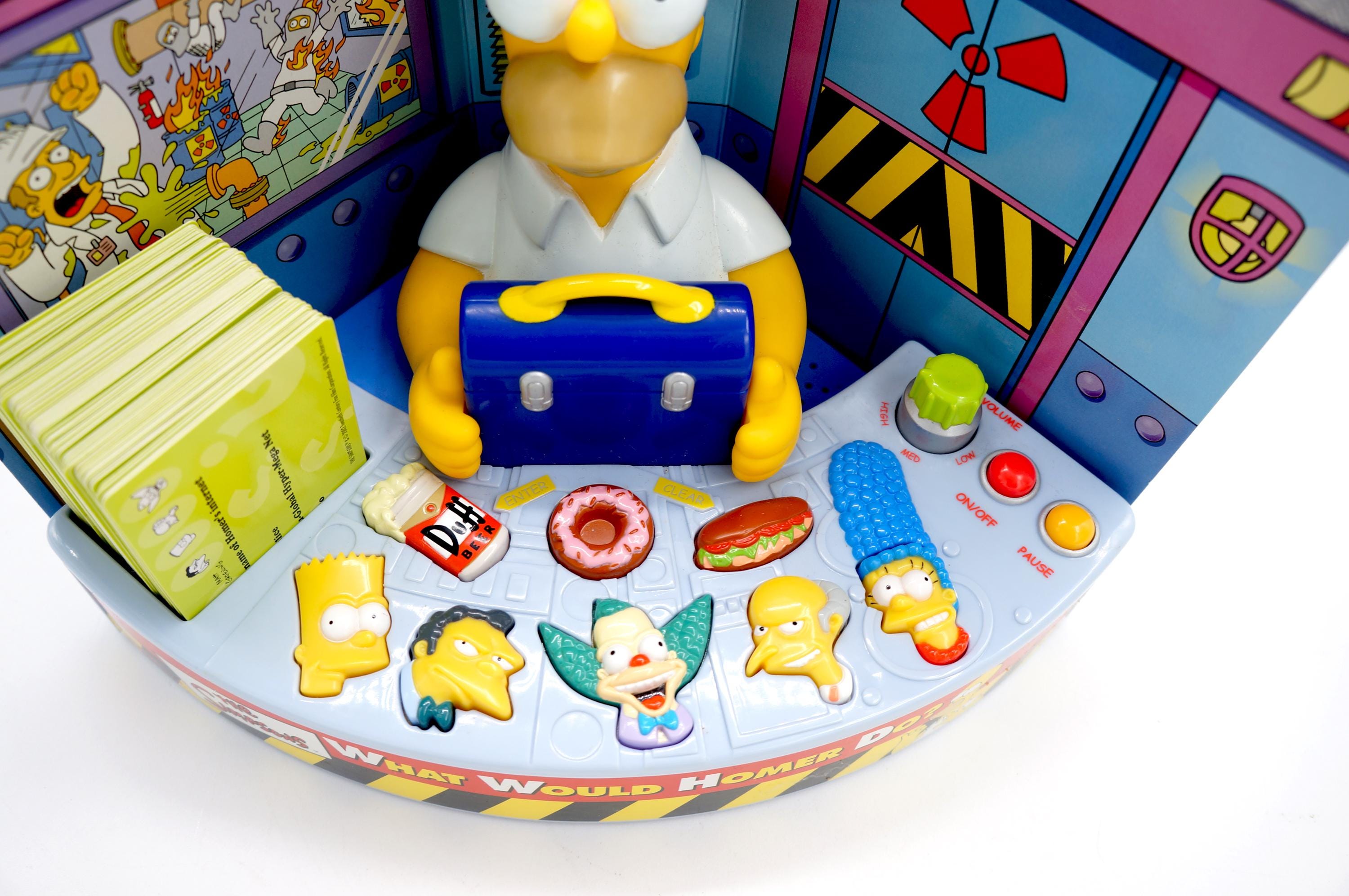 What Would Homer Do? Trivia Game? The Simpsons Hasbro!