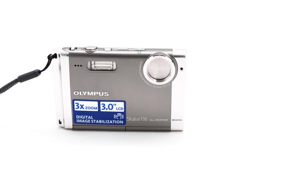 Olympus Stylus 730 Silver Digital Camera: 7.1MP, 3x Optical Zoom