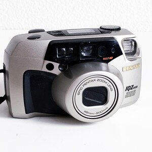 Vintage Pentax Zoom IQ Zoom 200 Camera 35mm Film Point and Shoot Camera Auto Focus IQZoom