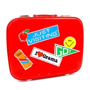 Vintage 1970&#39;s Love Grama Just Visiting Children&#39;s Hard Shell Travel Suitcase 70s