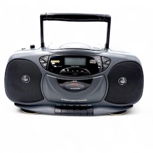 Vintage Sanyo MCD-Z240 CD Cassette Tape Player FM Radio Boombox