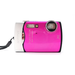 Vintage Waterproof Olympus 850SW 8MP Pink Digital Camera Digi Zoom AF Point Shoot Camera Tested Works Autofocus Y2k Megapixels Digicam