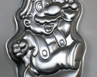 Vintage Wilton Cake Pan Nintendo Super Mario Brothers 1989