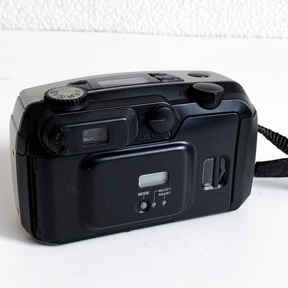Vintage Pentax Iqzoom 200: 35mm Point and Shoot Film Camera - Etsy