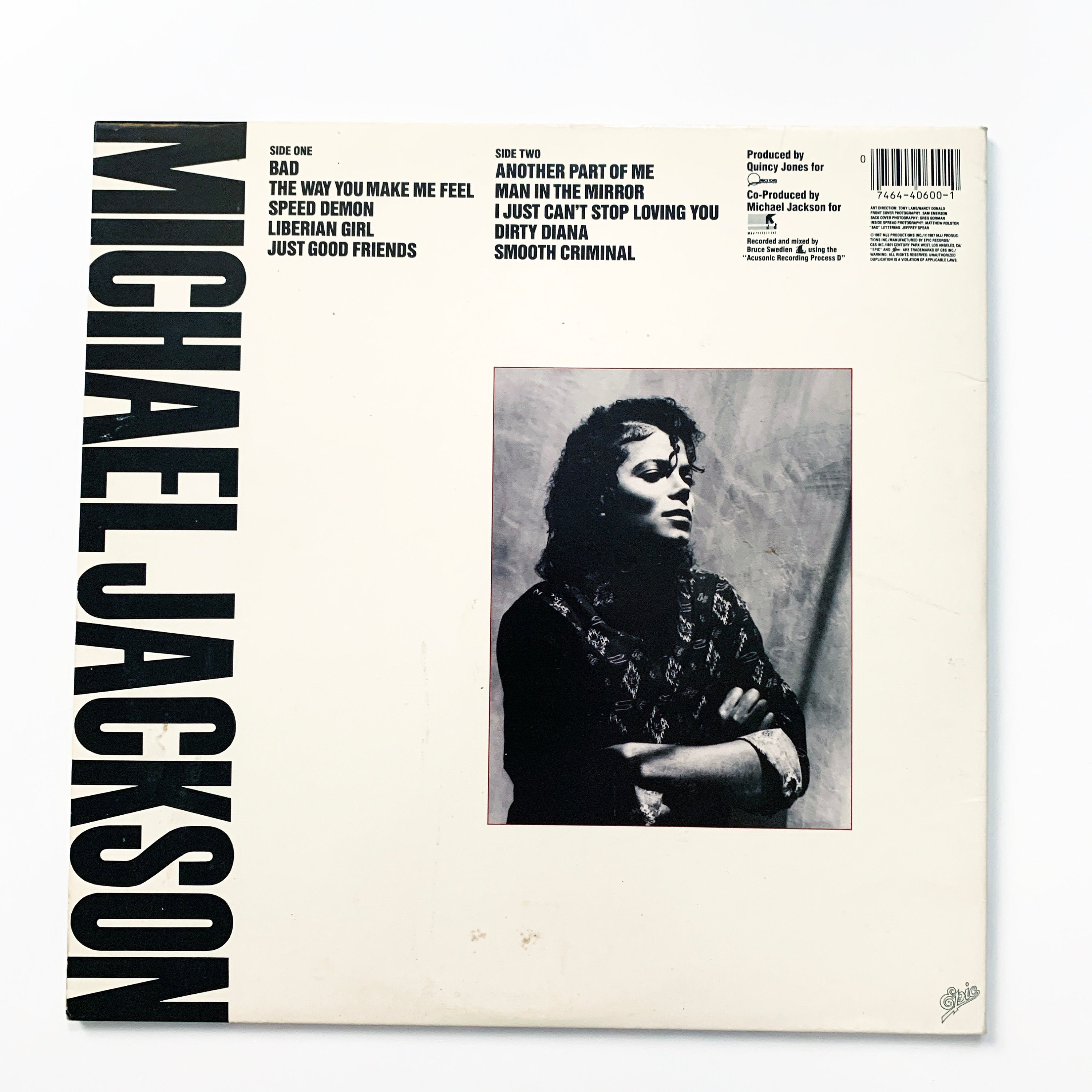 Disquería Vinilos Copiapó on Instagram: Vinilo Michael Jackson Bad  $35.000.- edición original de época holandés 1987, en impecable estado  inserto, carátula y vinilo. Interesados sólo por interno 😁 Hacemos envíos  a todo