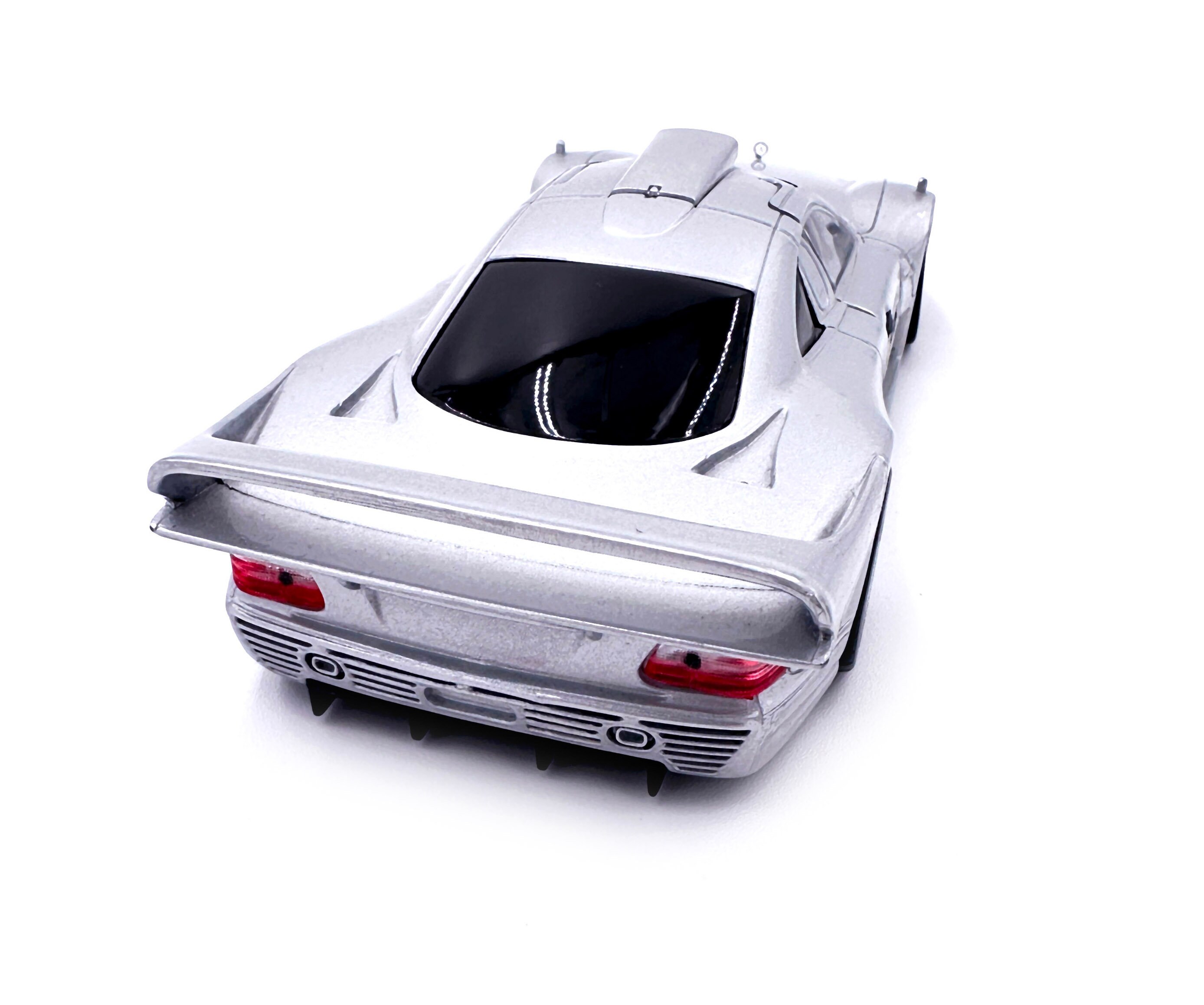 Vintage Mercedes Benz 1999 CLK-GTR Street Version Maisto 1:26 1/26