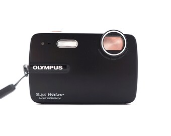 Vintage Waterproof Olympus Stylus Black 550WP 10MP Digital Camera Digi Zoom AF Point Shoot Tested Works Autofocus Y2k Megapixels Digicam