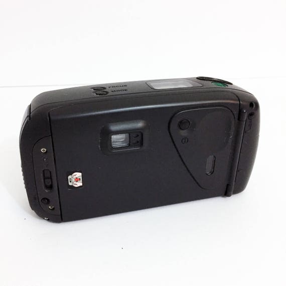Vintage Pentax Zoom 90 WR Weather Resistant Splash Proof Camera
