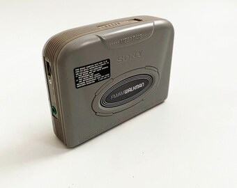 Vintage Sony Walkman WM-FX477 Cassette Am/fm Mega Bass Weather