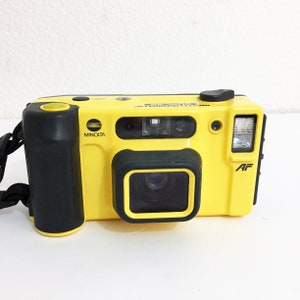 Vintage Minolta Dual 35 Weathermatic Underwater Point and Shoot