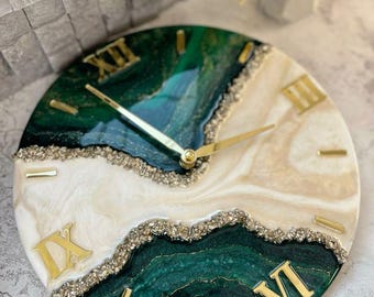 Emerald Green Geode Resin Wall Clock | Gold Epoxy Art Decor