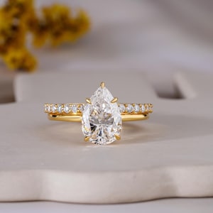3 CT Pear Cut Moissanite Engagement Ring Set 14K Solid Gold Wedding Ring Set Bridal Ring Set Anniversary Ring Set For Women Pear Ring Set