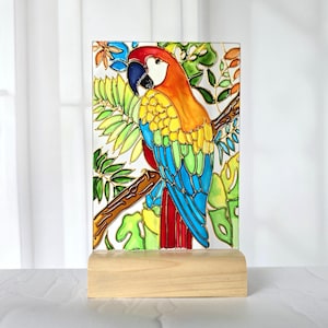 Parrot Suncatcher Personalized– Stained Glass Tropical Bird Window Decor – Colorful Jungle Home Accent – Vibrant Macaw Glass Art Gift