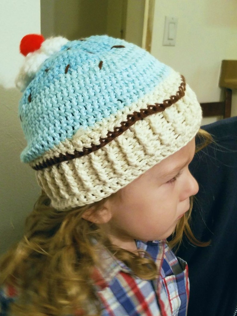 Toddlers 2-3 years old Cupcake beanie hat