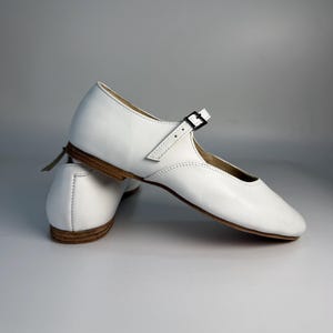Kids full sole shoes 1 cm heel