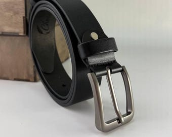 Minimalist Genuine Leather Belt, Black Unisex Jeans Belt with Matte Metal Buckle, Adjustable Waist Belt for Men and Women