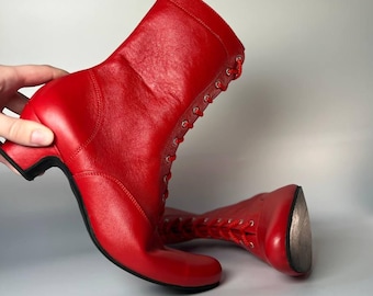 Botas de baile de cuero rojo para mujer, zapatos de baile folclórico de suela completa, botas de baile country cuadradas hechas a mano.