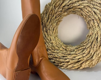 Botas de baile de cuero beige para hombre, zapatos de baile folclórico hechos a mano, botas de escenario con suela completa, botas de cuero personalizadas para hombre.