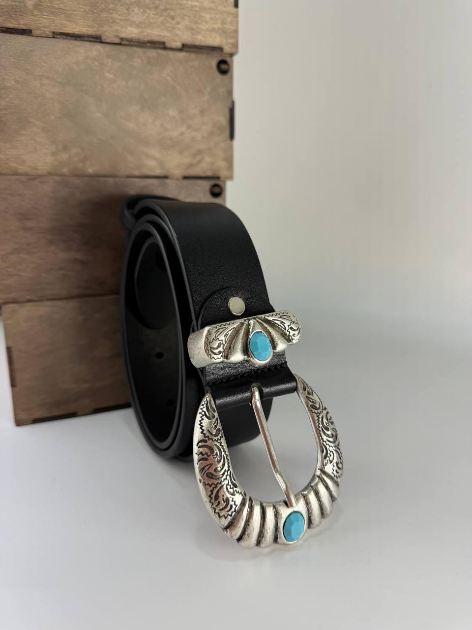 Black Leather Belt With Turquoise Stone Buckle, Womens  display picture 3