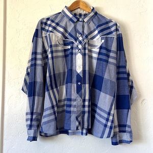 70s Pearl Snap Button Western Shirt Blue Check - Made in USA – Size 44 - Cowboy Rodeo Button Down