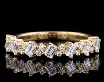 Emerald & Round Moissanite Wedding Band, 14K Solid Gold Half Eternity Band, Matching Stackable Band, Engagement Ring for Women, Gift For Her