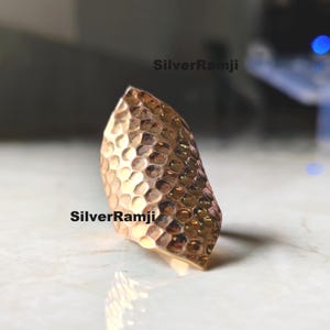 Anel de cobre puro martelado, anel de banda larga simples, anel para mulher ou homem, anel feito à mão, anel de tubo de cobre, joia de cobre, anel de presente
