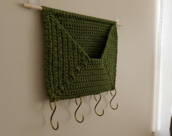 Crochet Wall Organizer Pattern, 9 Pocket Hanging Storage (PDF Pattern)