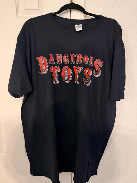 Dangerous Toys vintage t shirt xxl
