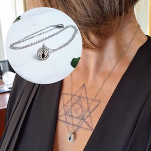 Aromatherapy Locket Necklace,Cylinder Shape Stainless Steel Aromatherapy Diffuser pendant,Essential Oils Locket Diffuser-SILVER WING