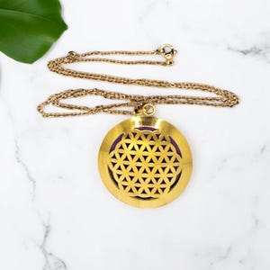 Aromatherapy Locket Necklace,Cylinder Shape Stainless Steel Aromatherapy Diffuser pendant,Essential Oils Locket Diffuser-flower of life