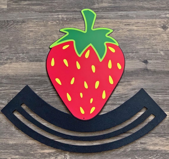 18x18 Strawberry Doorhanger With Rails 331 Doorhanger | Etsy
