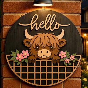 Highland Cow Round Sign SVG | Layered Wooden Welcome Door Hanger (Digital Download)