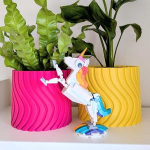 plant pot, unique planter, textured planter, stylish plant pot, modern plant pot, unique indoor planter, lightweight decorative plant pot,