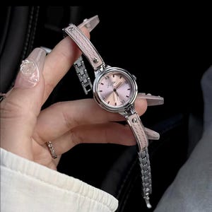 Elegant Leather Strap Women’s Watch – Roman Numeral Dial in Burgundy, Pink & Olive Green