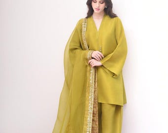 Mustard Green Pakistani Style Suit with Embroidered Organza Dupatta – Modest Ethnic Set for Eid, Diwali, Wedding Desi Formal Wear for Women