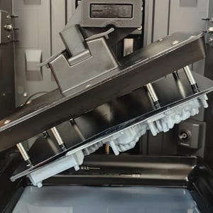 Elegoo Saturn 4 Plattform-Unterstützung – Ultra 12K & 16K kompatibel – 3D-Druck-Bett-Abtropffläche