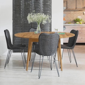 Solid wood dining table, Compact dining table, Round dining table, Scandinavian dining table, Oak kitchen table