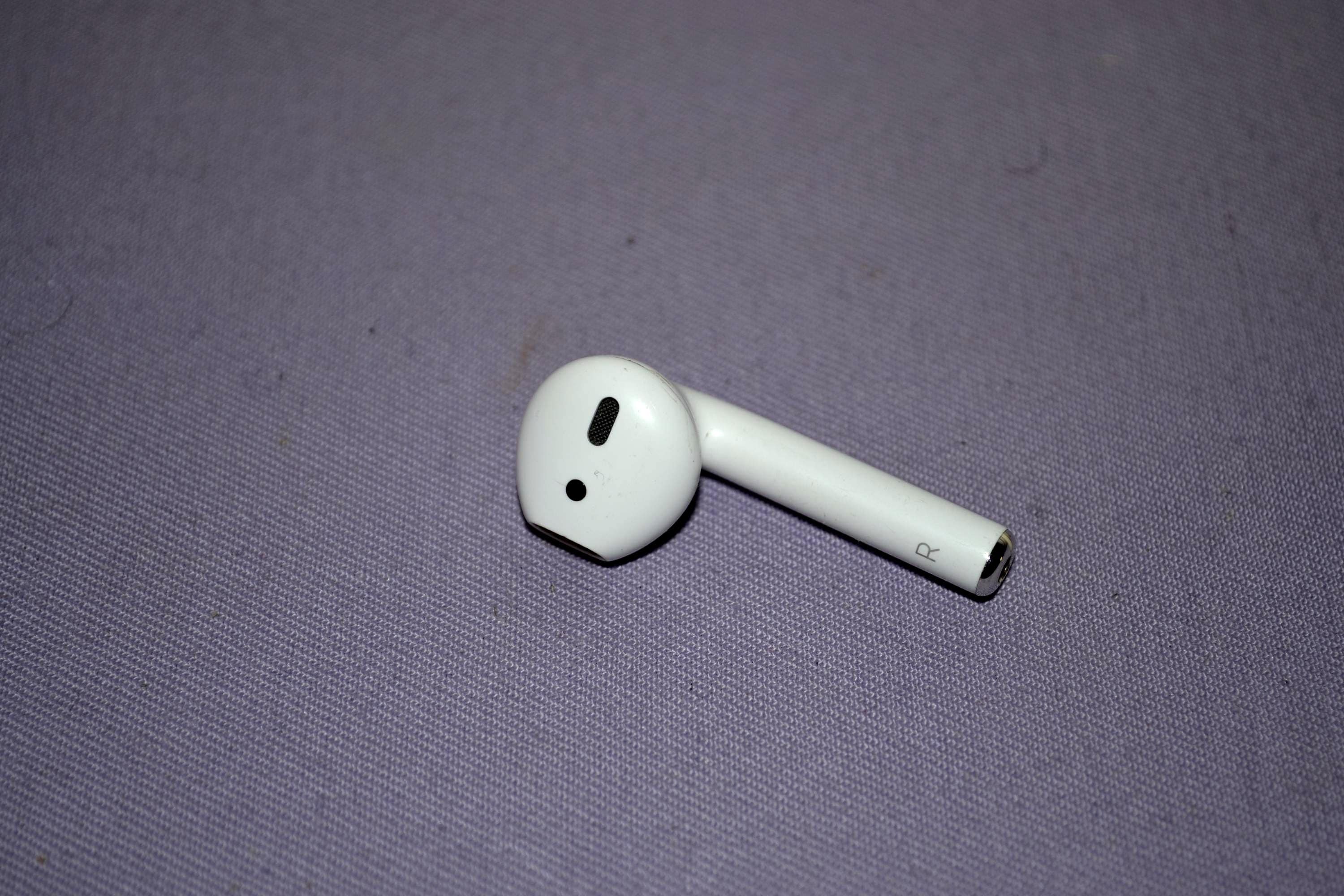 Genuine Apple Airpods 2nd Generation A2031 AirPod RIGHT Side Ear
