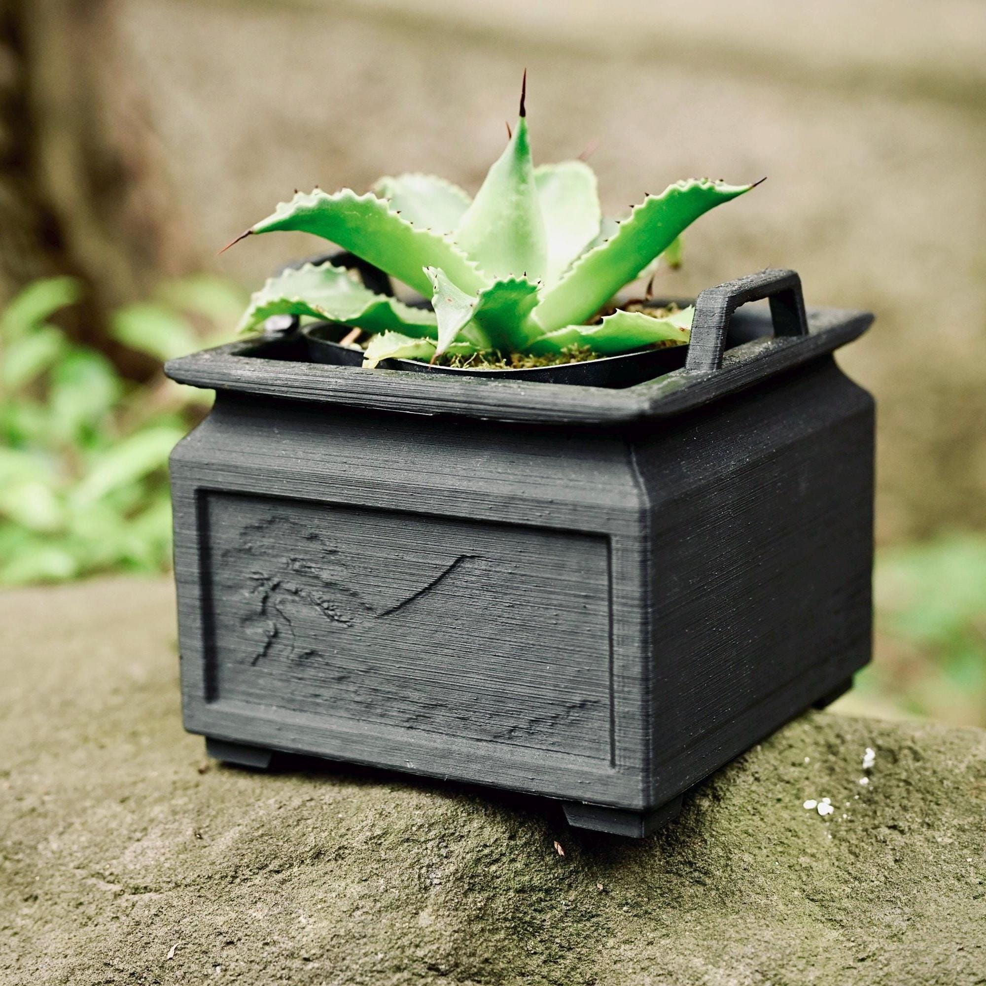 Forged Silence: Four-Sided Low Burner Plant Vessel | Sculptural 3D Printed Planter | Japan-Inspired Minimalist Decor