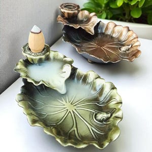 Incense Waterfall Burner – Frog or Fish Backflow Cone Holder, Metal Aromatherapy Decor for Yoga, Meditation, Relaxation – Mother’s Day Gift