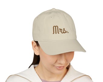 Organic Cotton Embroidered Baseball Cap: Sustainable Fashion Headwear