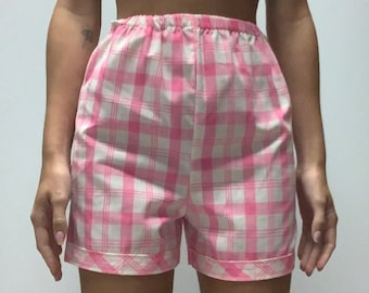 Pantalones cortos a cuadros vintage de cintura alta de los años 50