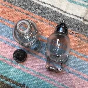 Vintage 1980&#39;s Clear Glass Salt & Pepper Shaker Set