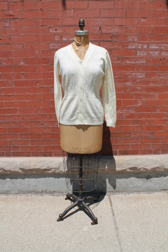 Vintage Cream Fitted Cardigan - image 1