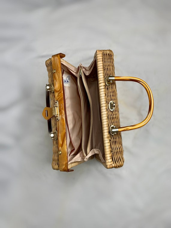 Vintage Seashell Wicker Purse - image 4