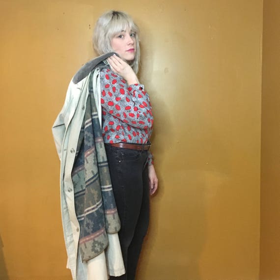 Vintage 1980's Canvas Trench With Soft Wool Aztec… - image 2