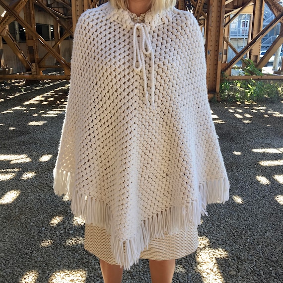 Vintage 1970's White Crocheted Knit Poncho - image 4