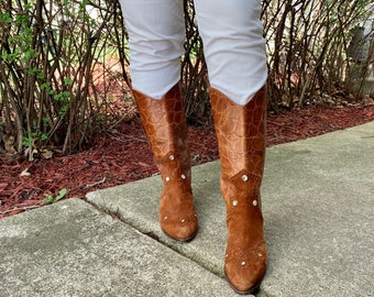 Brown Gemstones Cowboy Boots - Woman's  Size 8