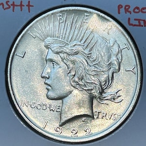1922 Peace Silver Dollar In Gem BU Condition. Beautiful Coin With Lots Of Flash!