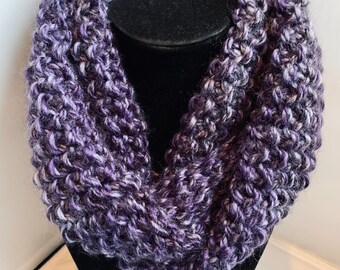 4011 Minnie Knit Infinity Scarf